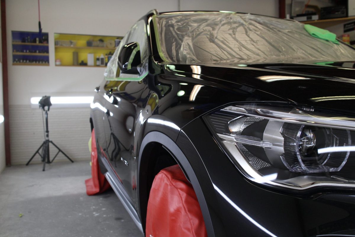 ＢＭＷ　X1シリーズ　ガラスコーティング