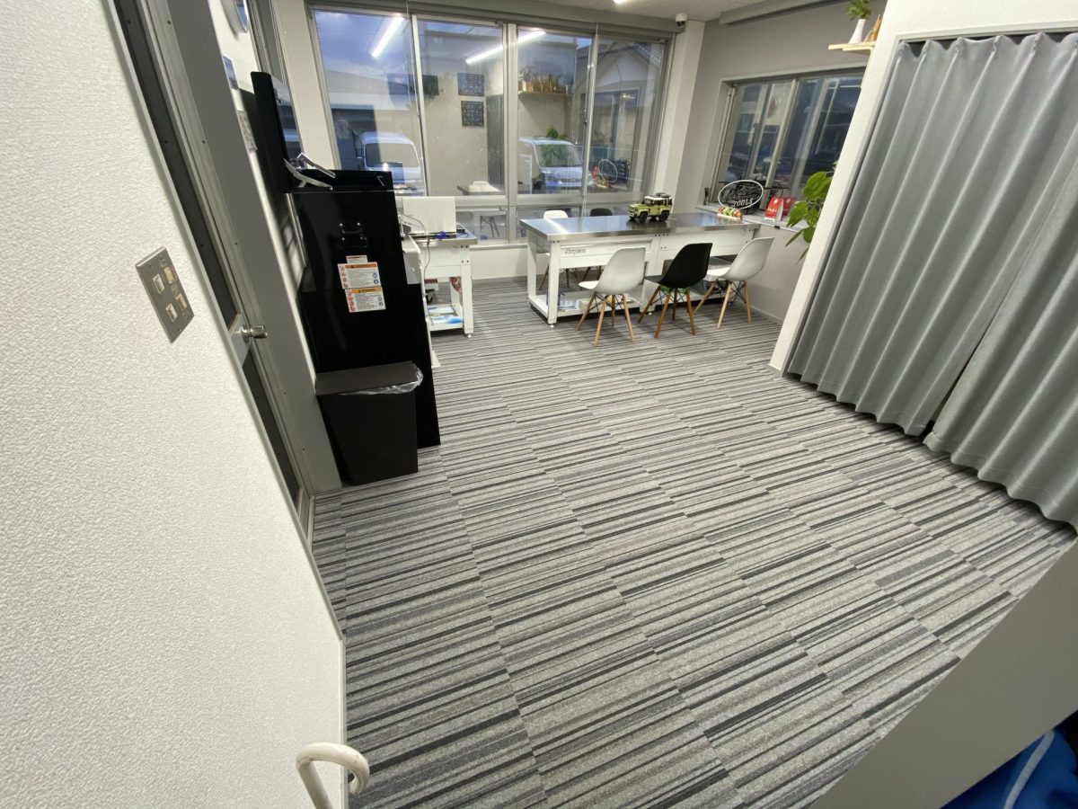 タイルカーペット