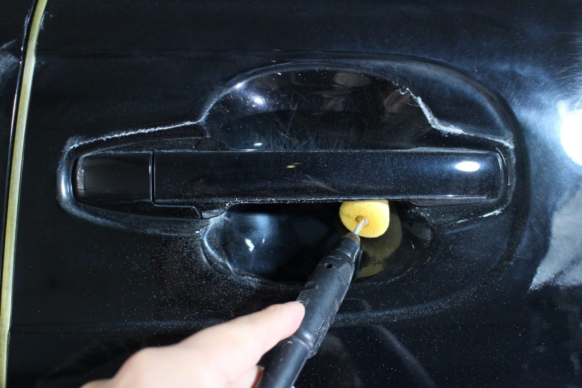 ドアノブ周りの傷除去