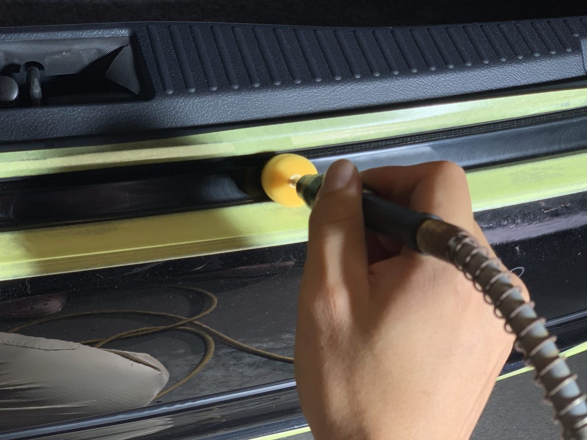 雨の降る日は天気が悪い