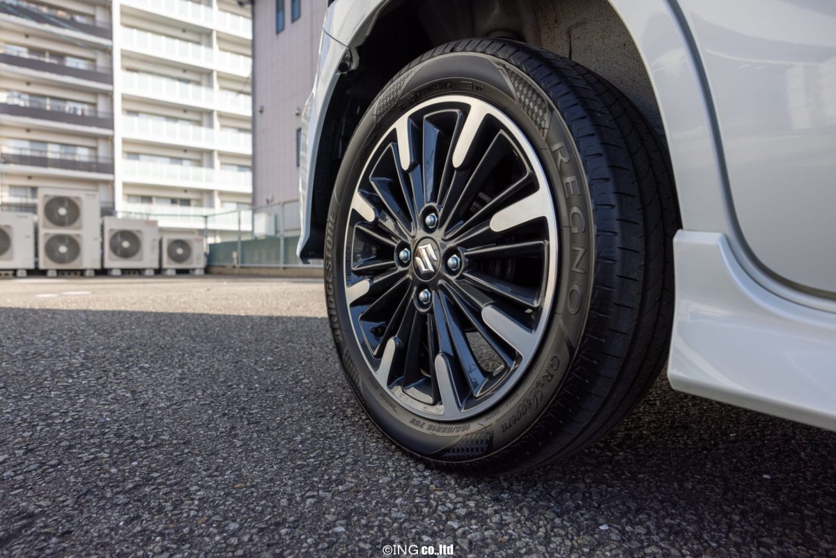 雨の降る日は天気が悪い